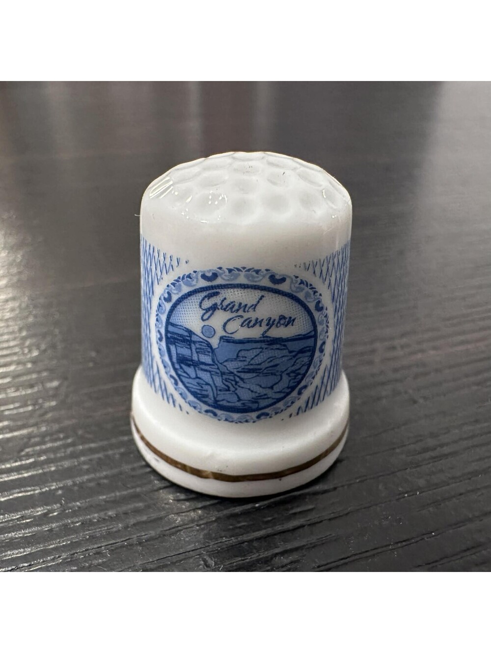 Vintage Grand Canyon Blue White Floral Souvenir Thimble Gold Trim EUC